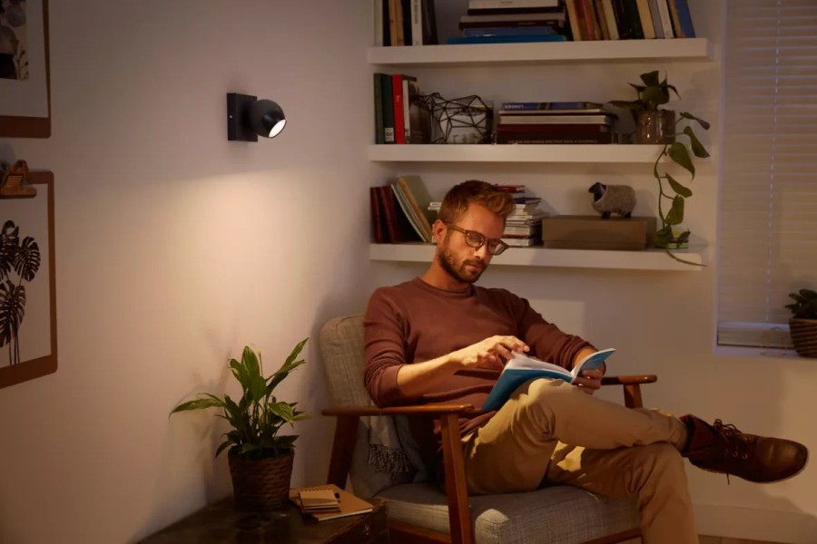 Smartes Licht Philips Hue | Buckram Einzelspot Schwarz + Dimmschalter